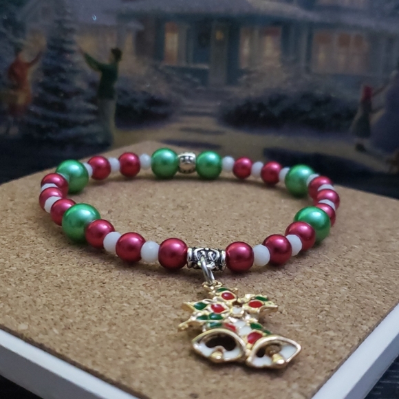 Handmade Christmas bells 7 1/4 bracelet - Picture 3 of 6